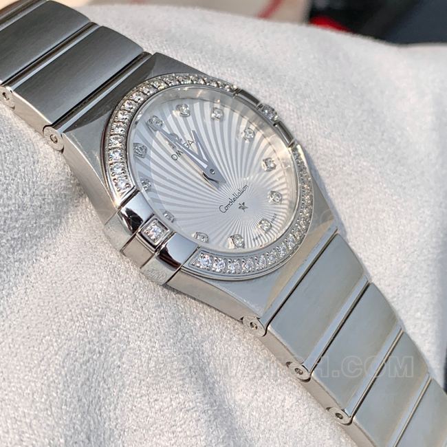Omega Constellation Watch, White Dial, 28mm, Quartz, Side Real Photo