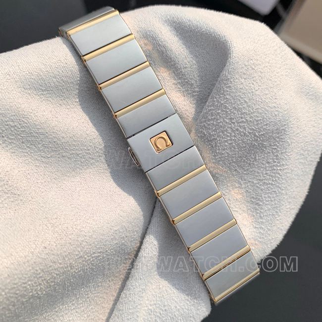 collectible watch Omega Constellation white dial gold diamond bezel 28mm quartz strap real photos