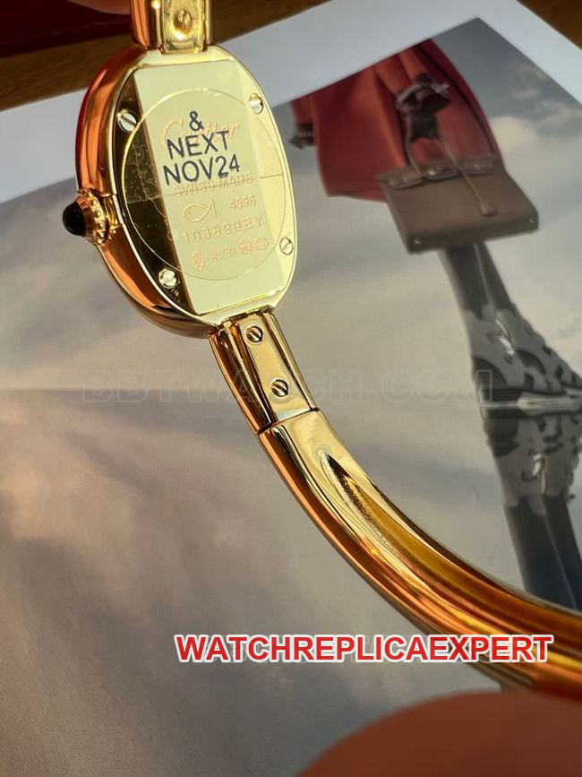Real-Life Photos of the BBA Factory Cartier "Bathtub" Watch with Silver-White Dial, Gold Ring, and Quartz Strap