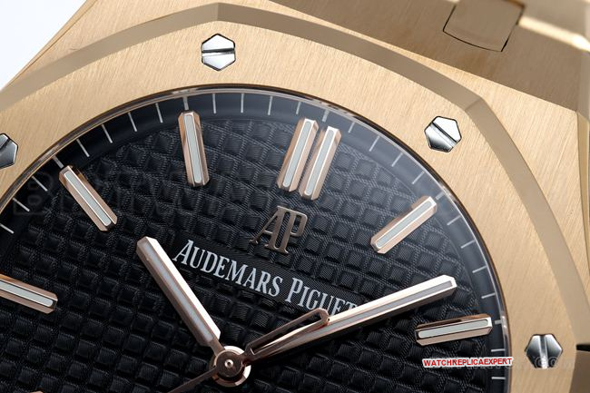 top-tier watch ZF FactoryRoyal OakAudemars Piguetblack dial15500front live photo