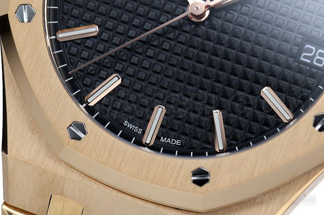 top-tier watch ZF FactoryRoyal OakAudemars Piguetblack dial15500front live photo