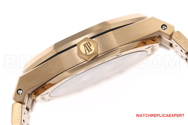 top-tier watch ZF FactoryRoyal OakAudemars Piguetblack dial15500side live photo