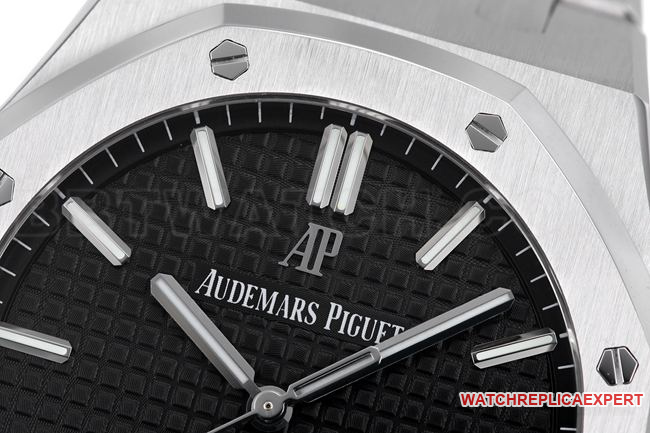 collectible watches ZF FactoryRoyal OakAudemars Piguetblack dial15500front live photo