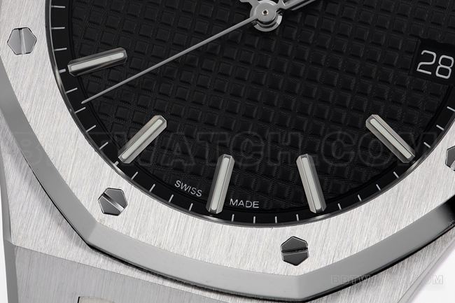 collectible watches ZF FactoryRoyal OakAudemars Piguetblack dial15500front live photo