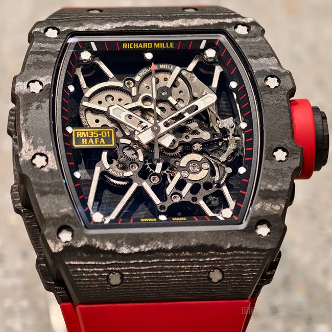 1:1replica watch Richard Mille hollow dialRM35-01front live photo