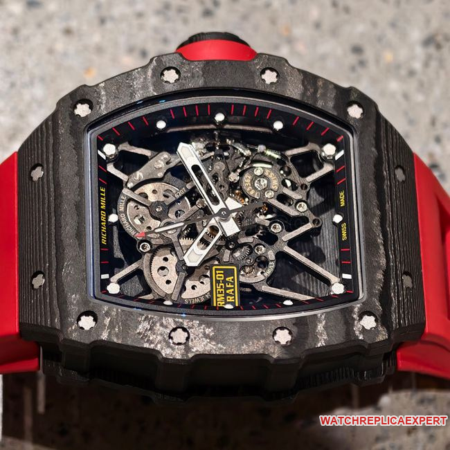 1:1replica watch Richard Mille hollow dialRM35-01front live photo