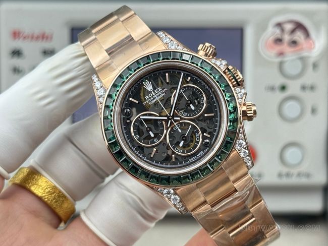 collectible watch RolexPPM factory Daytona hollow plate emerald diamond bezelfront live photo