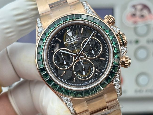 collectible watch RolexPPM factory Daytona hollow plate emerald diamond bezelfront live photo