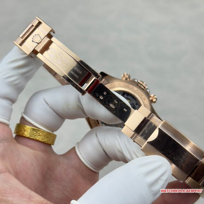 collectible watch RolexPPM factory Daytona hollow plate emerald diamond bezelclasp live photos