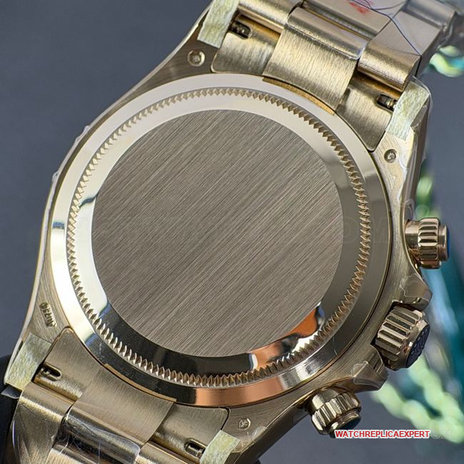 CBD factory collectible watch DaytonaRolexblack dial gold steel bracelet4131caseback live photo
