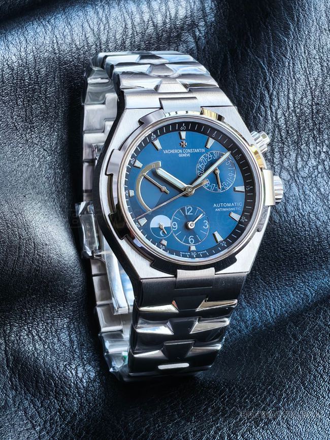 The collectible watch KR factory Vacheron Constantin travels all over the world blue dial47450front live photo