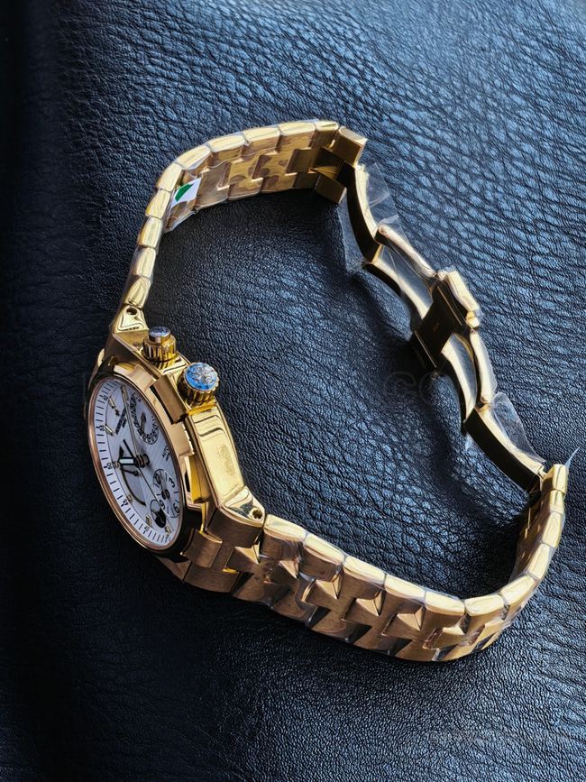The collectible watch KR factory across the world Vacheron Constantinyellow goldwhite dial47450side live photo