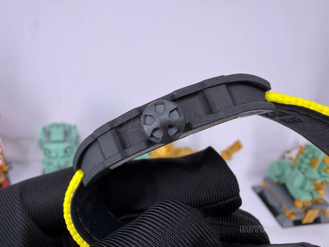 top-tier watch RM067-02Richard Mille hollow dial yellow braceletside live photo