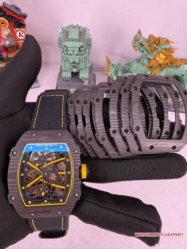 collectible watch RM067-02Richard Mille hollow dial black braceletfront live photo