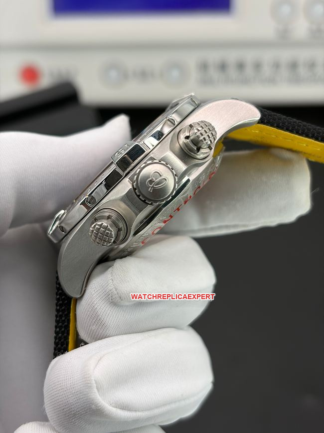 top-tier watch BLS factory Avenger Breitling gray plate chronographside live photo