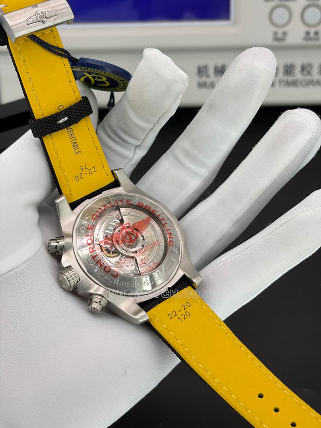 top-tier watch BLS factory Avenger Breitling gray plate chronograph caseback live photo