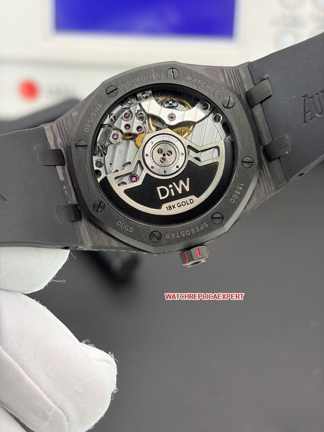 watch DIW factory Royal OakAudemars Piguet carbon fiber 15500 caseback live photo
