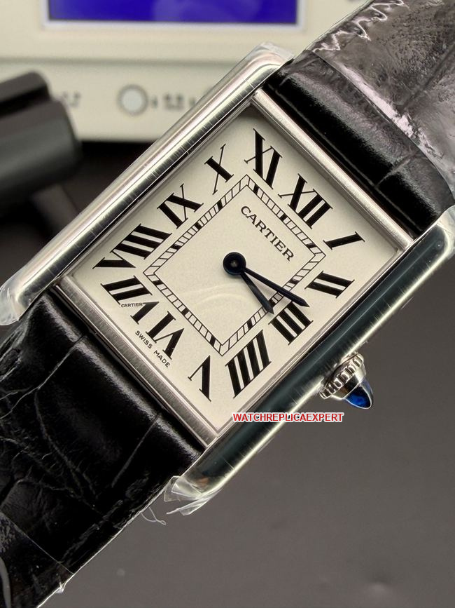 top-tier watch AF Factory tank Cartierwhite dial leather braceletfront live photo