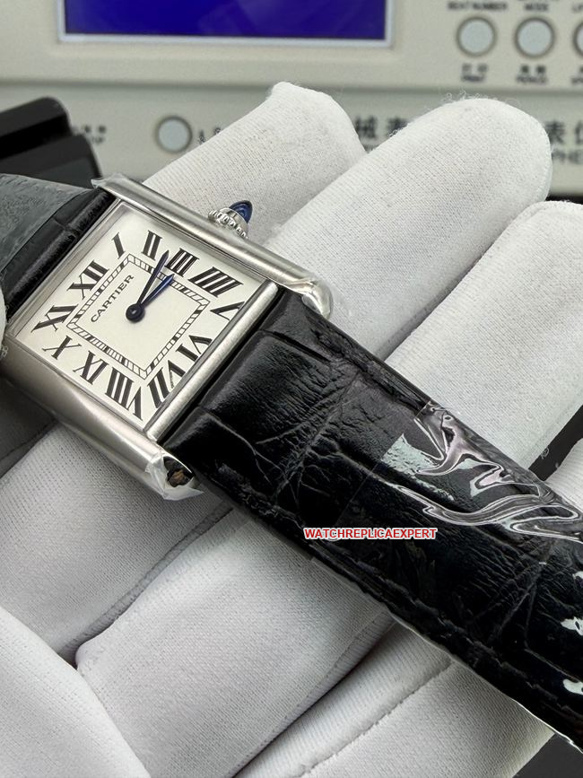 top-tier watch AF Factory tank Cartierwhite dial leather braceletfront live photo