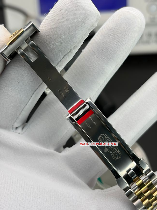 1:1replica watch RolexVS Factory log black dial3235movementclasplive photos