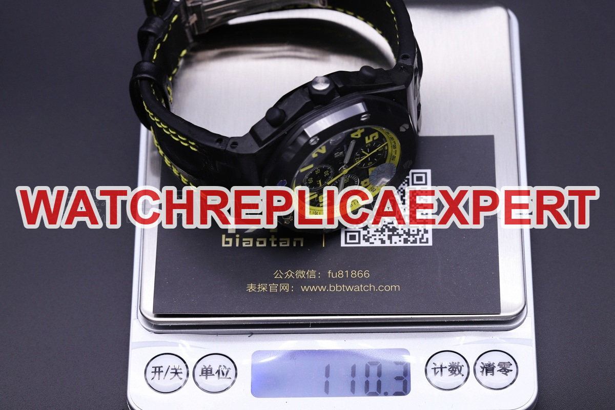 AP 26176FO Carbon Fiber 42mm diameter 3126 movement men's watch review weight photo