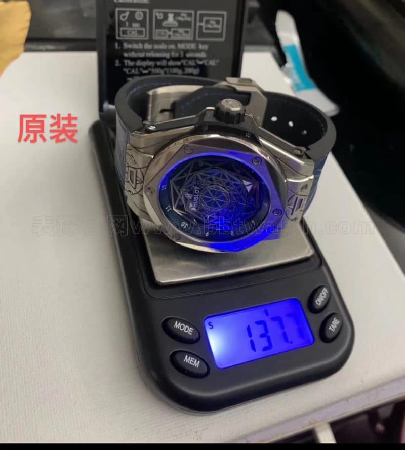 Hublot Tattoo Titanium Blue Watch Review - Unique Aesthetic Weight Chart