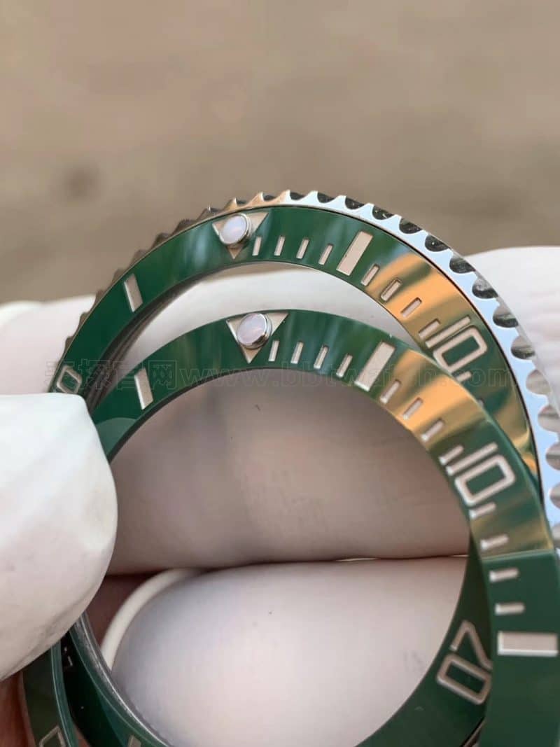 How to deal with the fading of Rolex Starbucks Submariner bezel - clean answers detail shots for you
