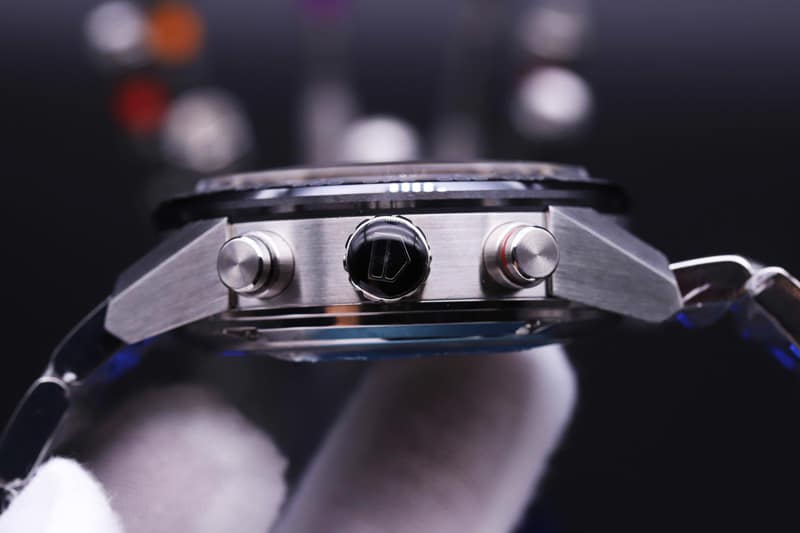 xf factory TAG Heuer watch Carrera racing chronograph stopwatch side view