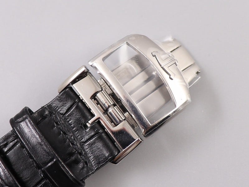 Jaeger-LeCoultre Polaris Watch Review: Power Reserve Display Multifunction Mechanical Watch Buckle Photo