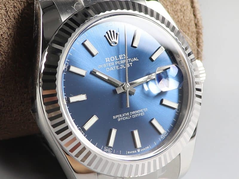 watch ar log Rolex116334-72210blue dial904lstainless steeldetail shots