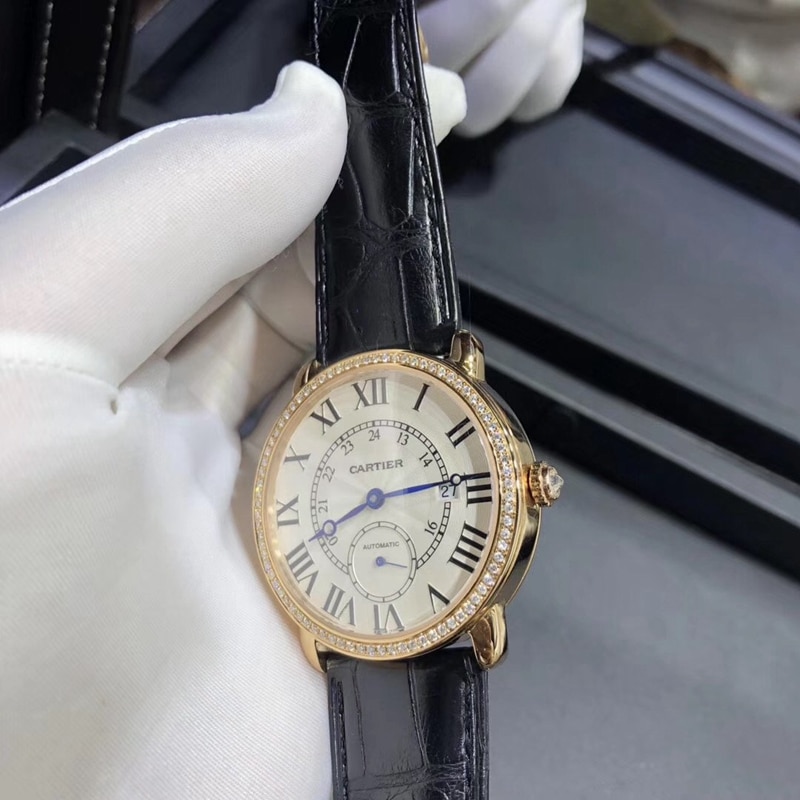 Cartier London Series 18K Gold Set with Southern Diamonds Front View