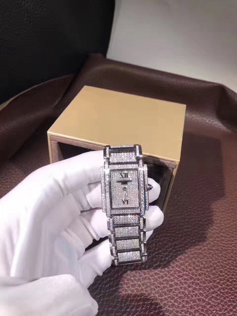 Patek PhilippeTWENTYladies' watch full diamond 18k gold watch front view