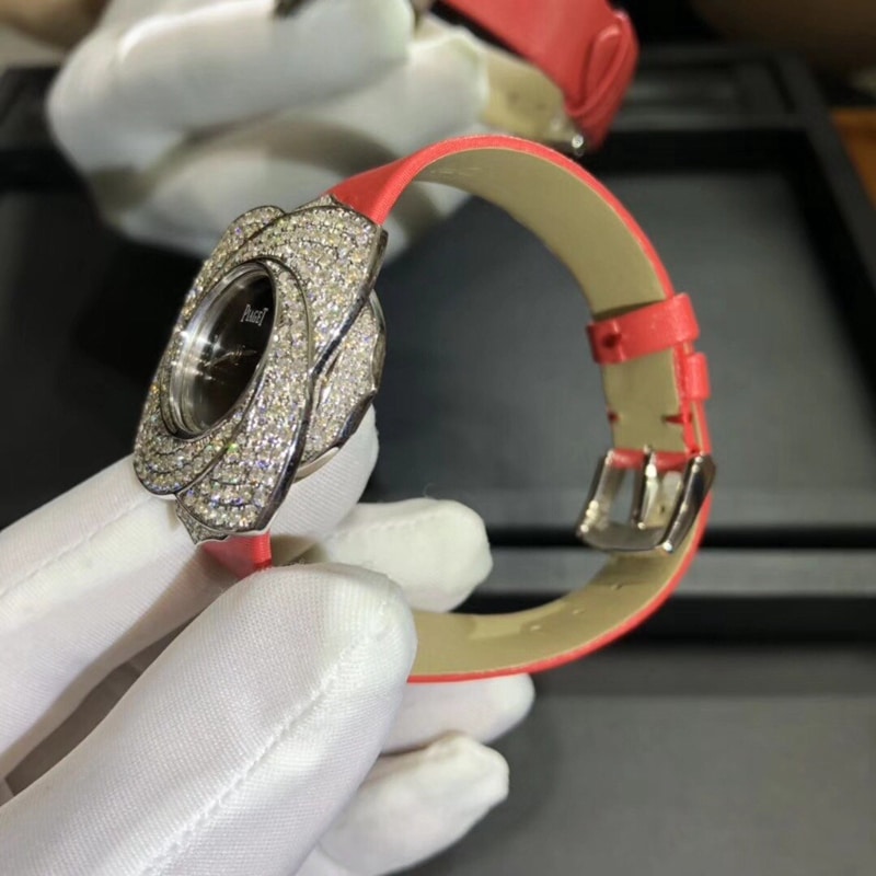 Piaget rose watch petals can rotate 37mm in diameter Swiss movement side view