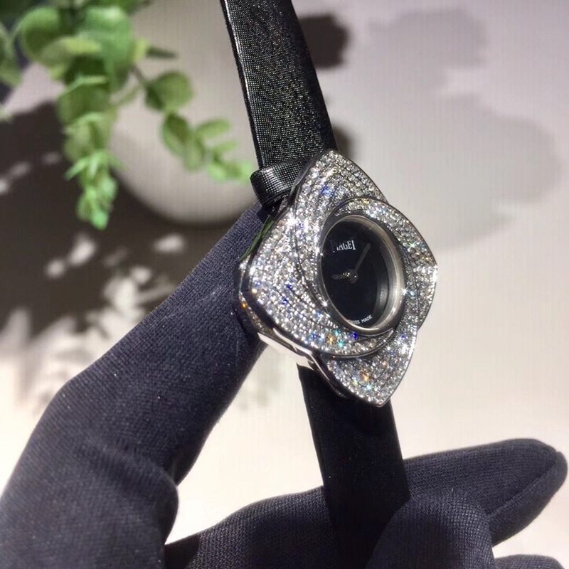 Piaget women's watch with rotatable petals in 18K gold and diamonds Swiss quartz movement side view