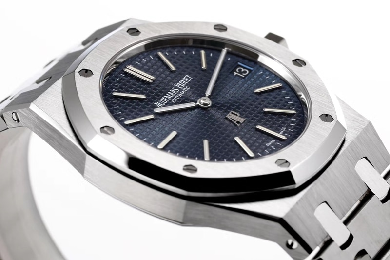 xf factory Audemars Piguet watch 15202 ultra-thin mechanical compared to the original side view