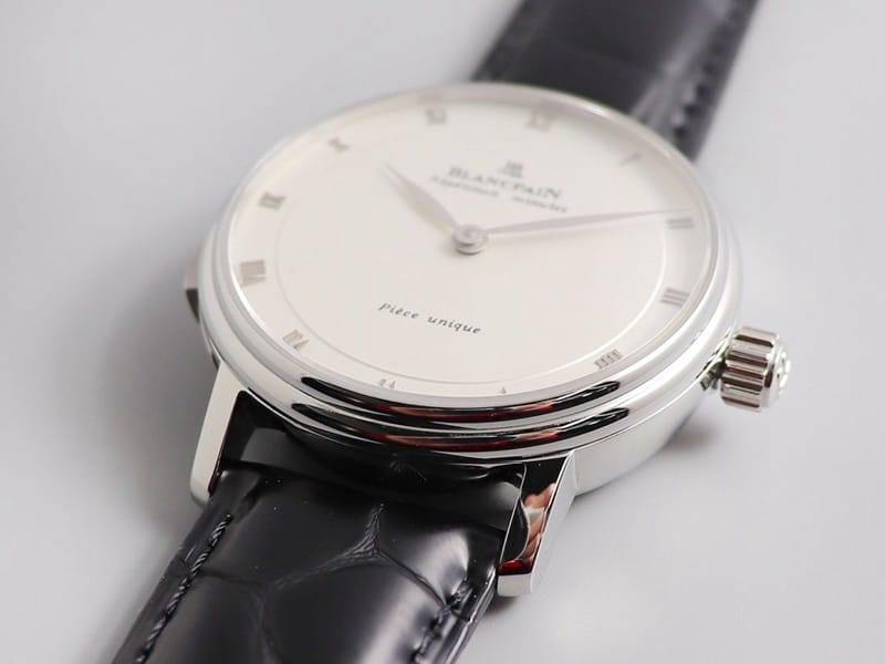 super cloneBlancpain watch erotic classic Roman scale detail shots