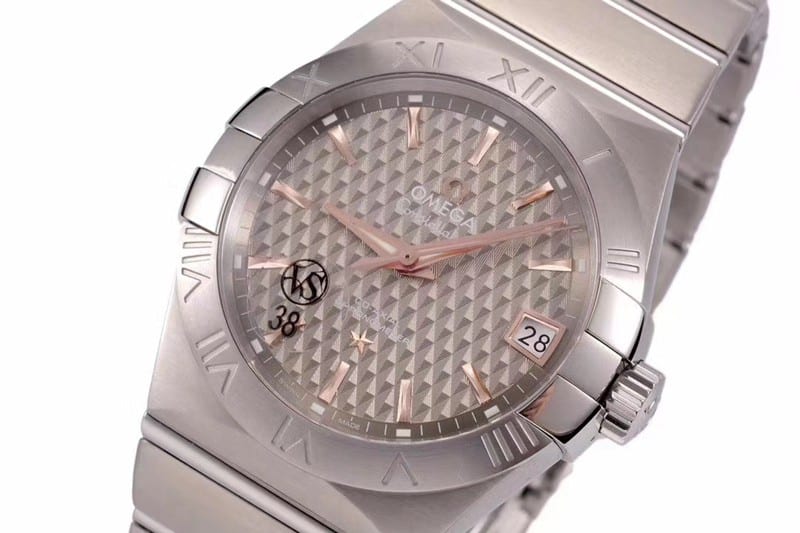 Omegareplica watch temperament vs. constellation temperament 8500 gray plate mechanical watch front view