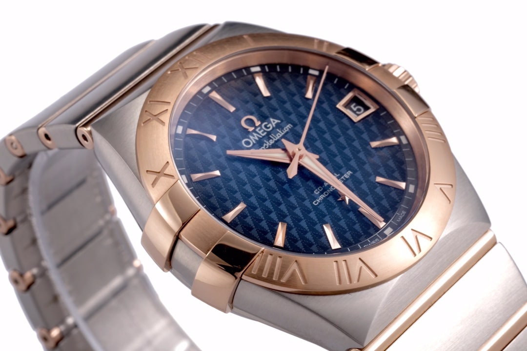 Omega1:1 vs constellation temperament blue dial8500 mechanical watch front view