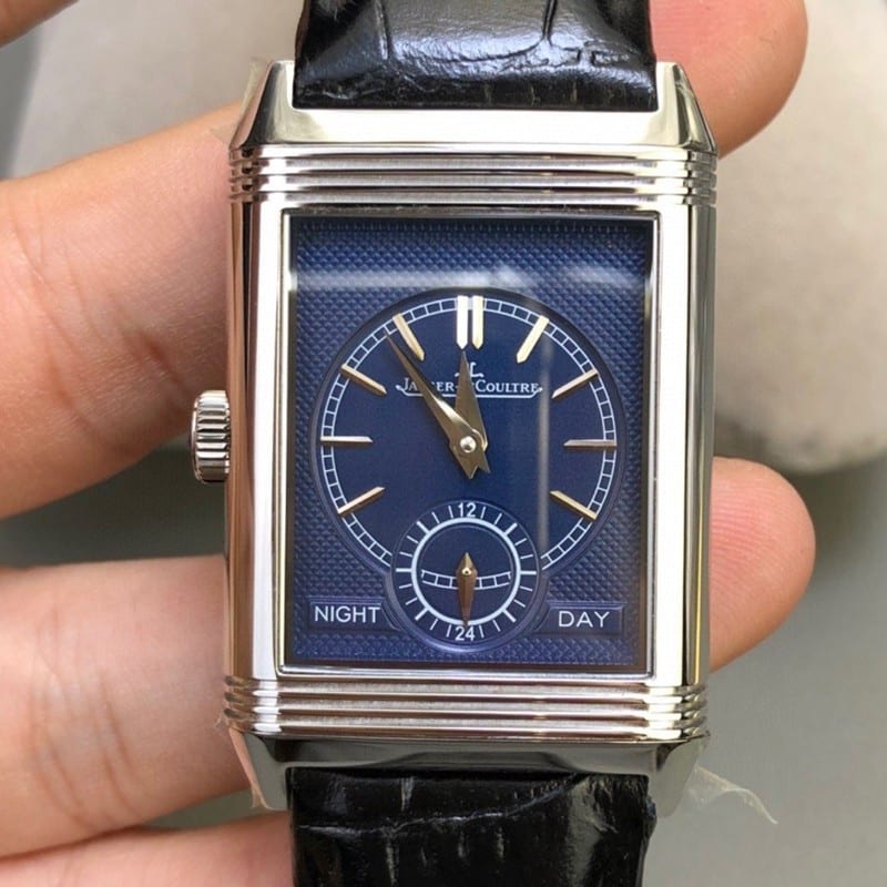 replicaJaeger-LeCoultre men's double-sided dual time zone flip watch is simple, elegant and gentle, front view