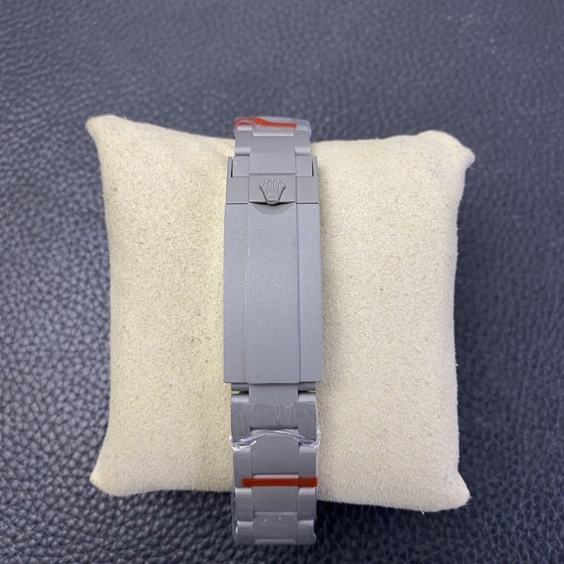 Super cloneRolex modified watch sandblasted shell carbon disk clasp picture