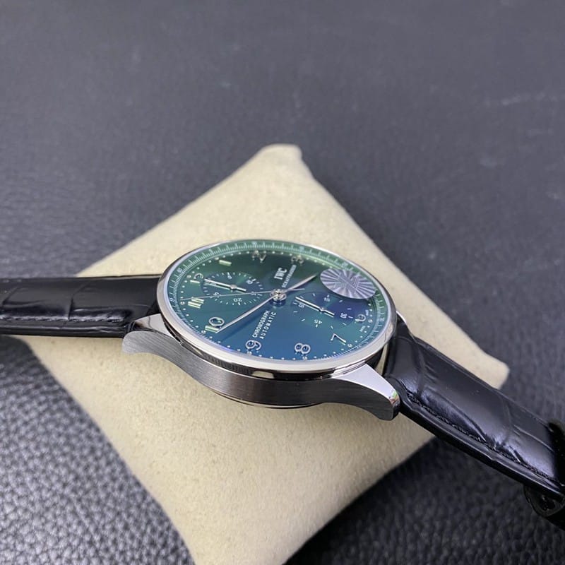 YL factory replicaIWC green dial Portuguese chronograph watch green dial Portuguese chronograph watch side view