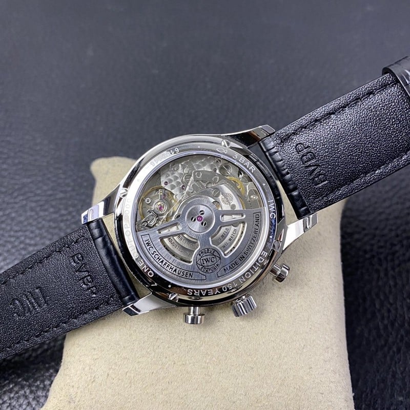 YL factory replicaIWC green dial Portuguese chronograph watch green dial Portuguese chronograph watch movement picture