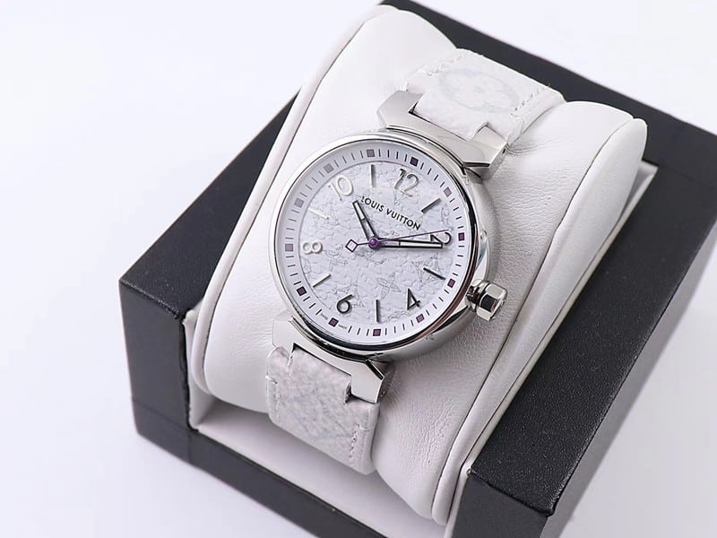 ReplicaLV ladies watch 34mm white dial high quality quartz watch front view