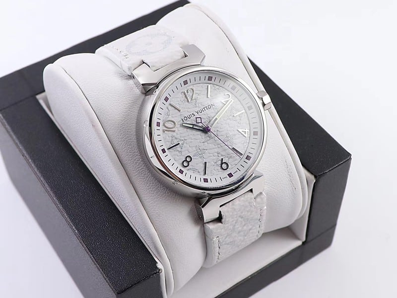 ReplicaLV ladies watch 34mm white dial high quality quartz watch front view