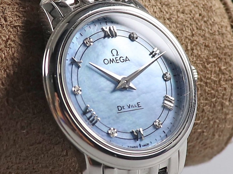 Omegasuper Diefei ladies' watchquartz series watch 27.4mm blue dial front view