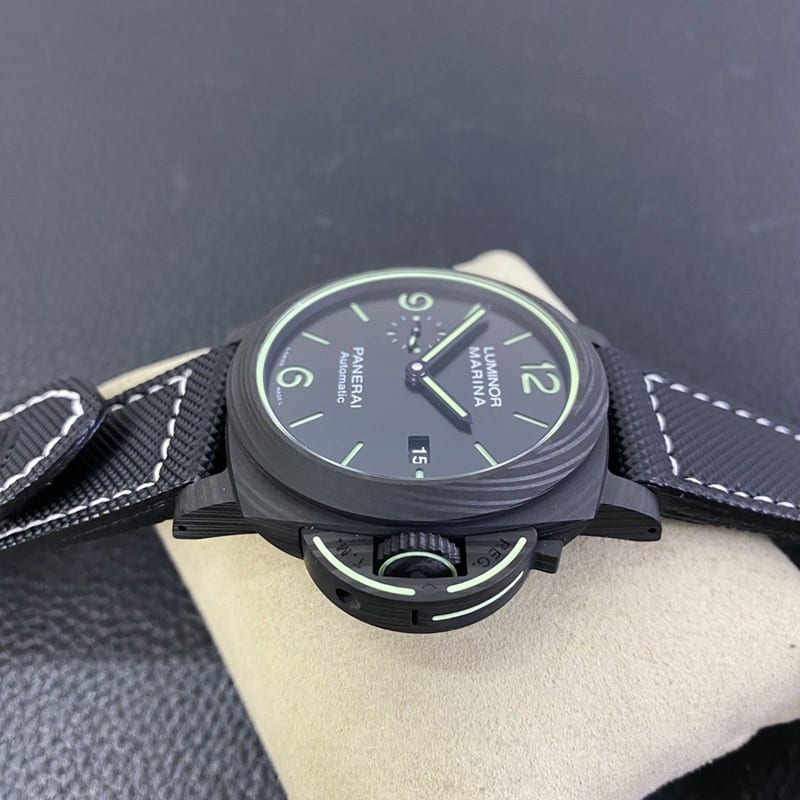 watch Paneraipam1118lume tasting side view