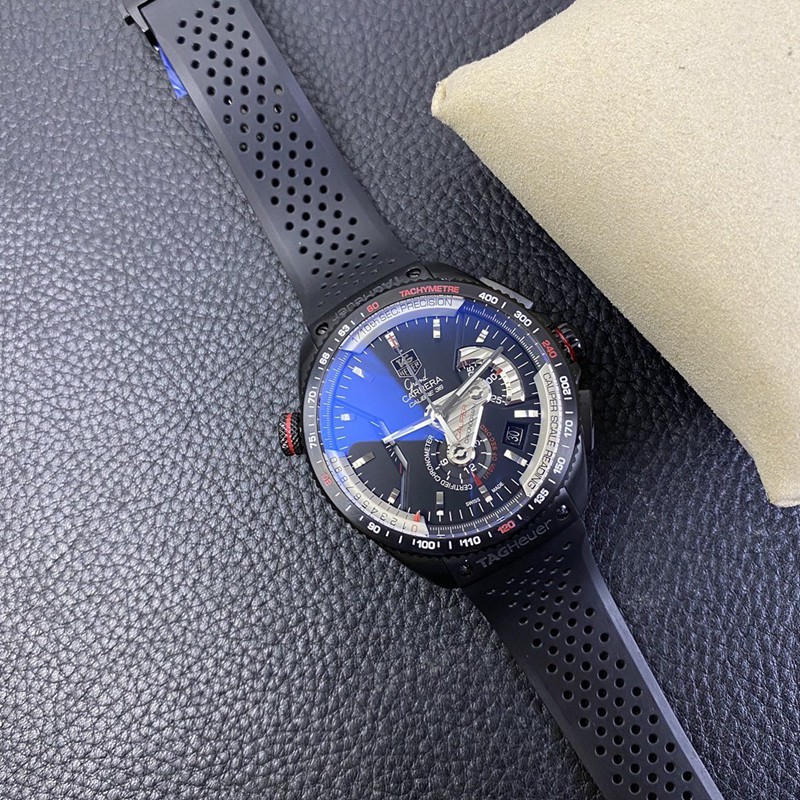 watch V6 TAG Heuer Carrera series racing model front view