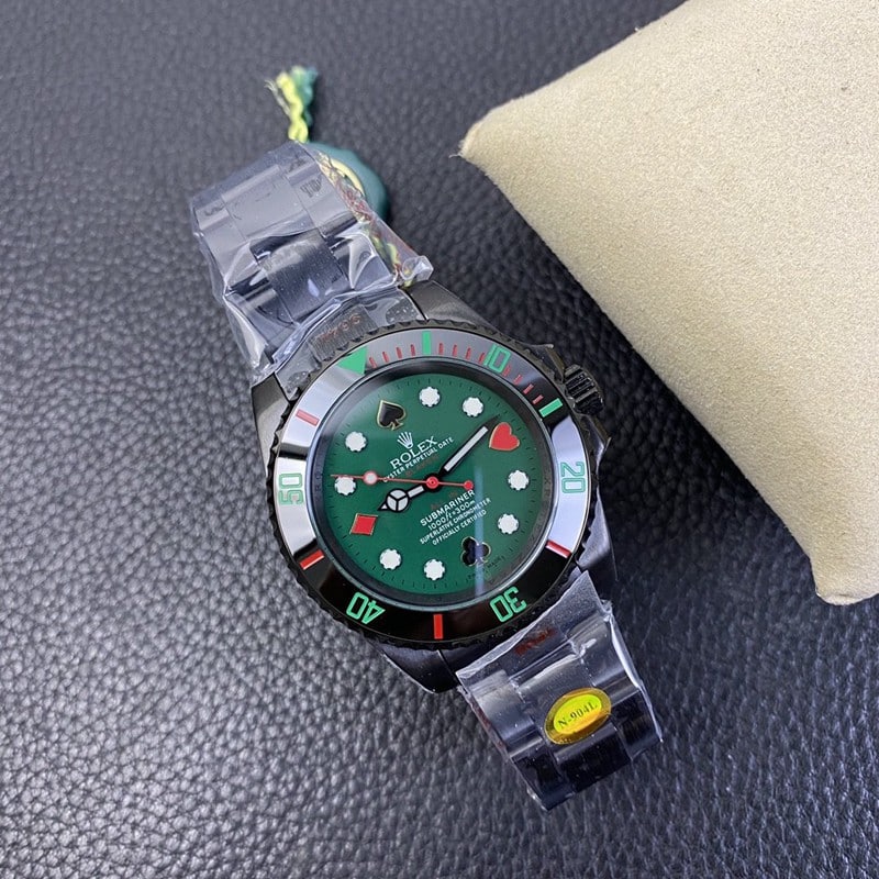 Super cloneRolex watch Submariner latest modified all black green dial front view