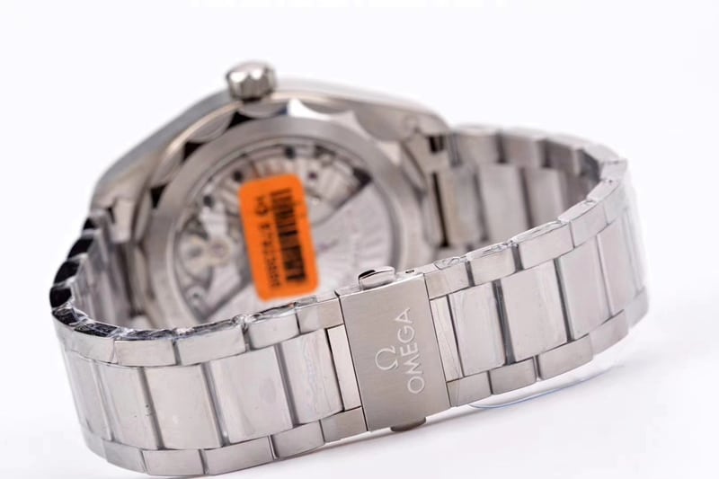 Omega Seamaster series watch 220.10.43.22.03.001 buckle image
