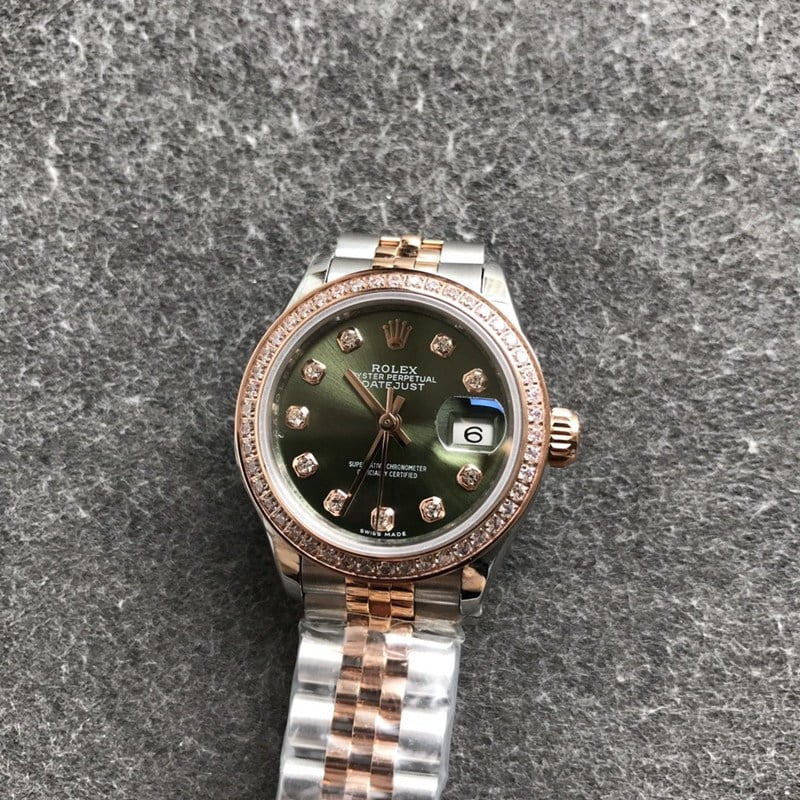 Rolex ladies watch Datejust 28mm mechanical tiger circles diamond rose gold green dial diamond hour markers front view